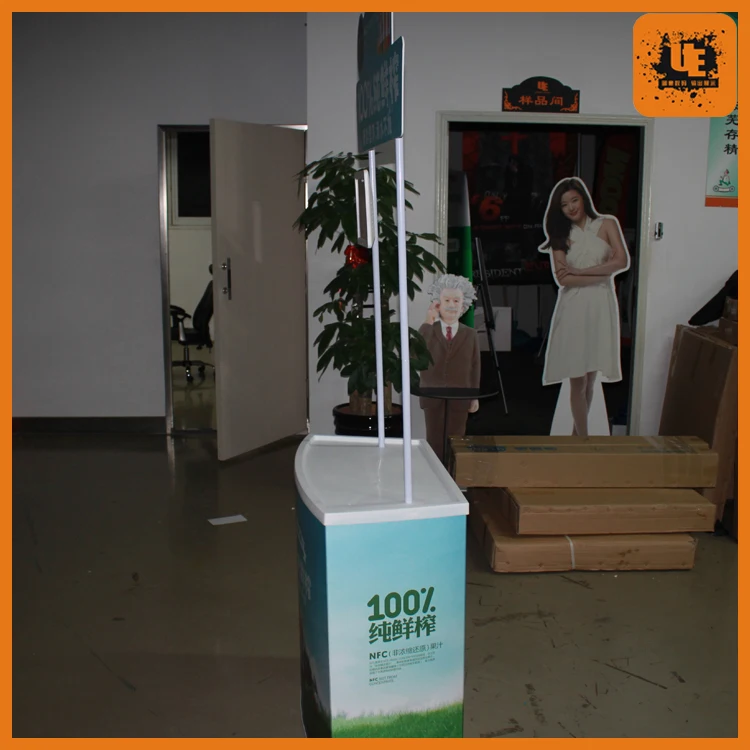 Рекламный складной рекламный стол из полипропилена портативный выставочный для розничной