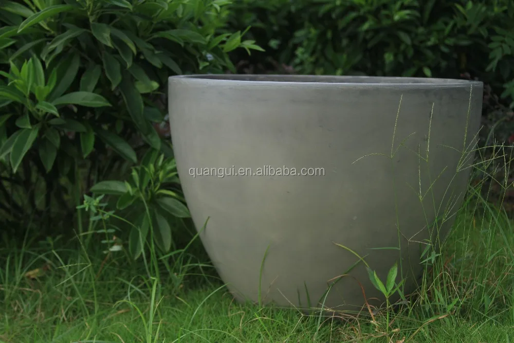 Factory sales light weight durable high strength outdoor garden round fiber clay pottery for home and garden