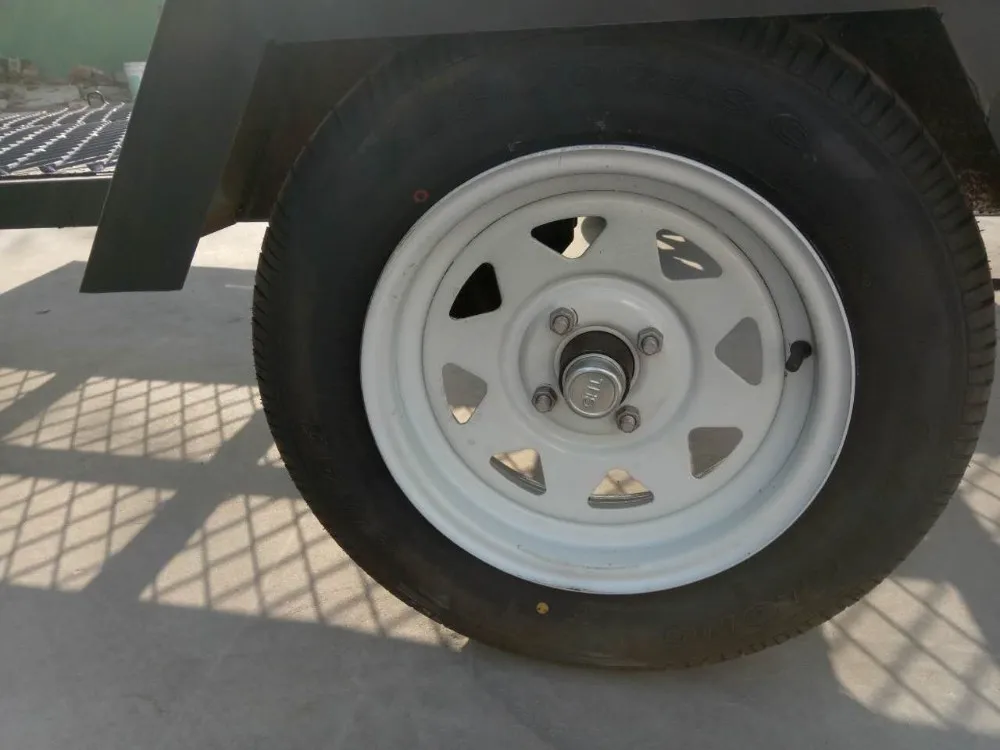 flatbed semi trailer