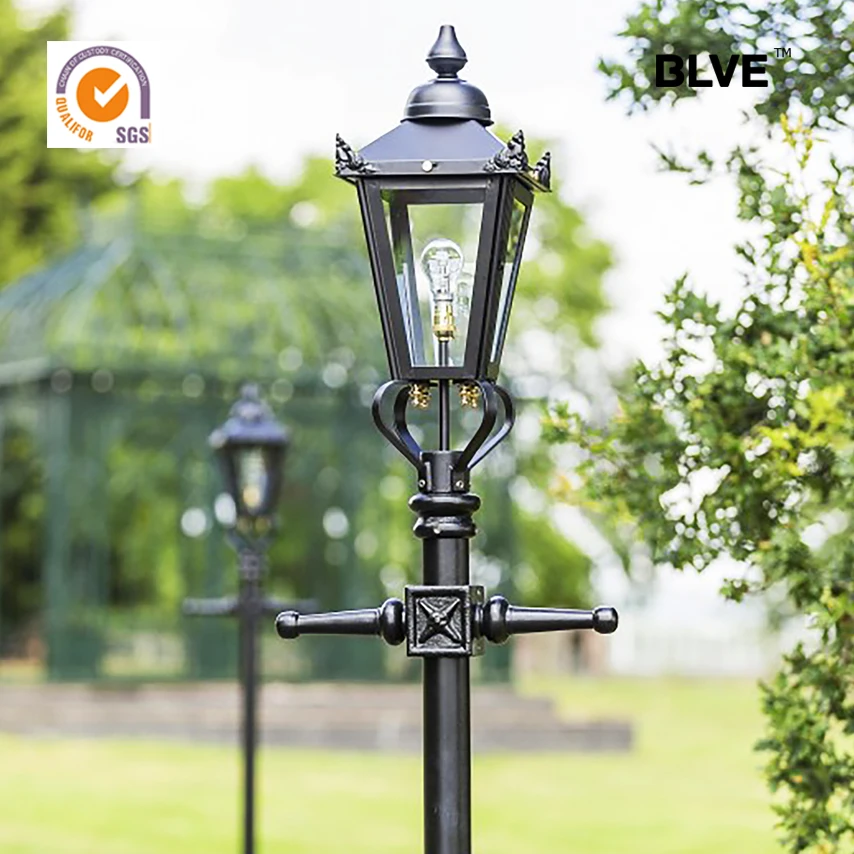 antique design outdoor standing classic city decoration cast iron lamp post ILA 18 (60757069142)