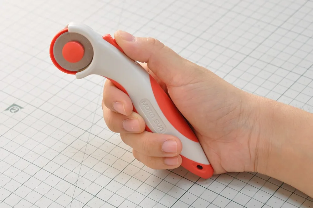 28mm Rotary Knife Cutter for fabric Eco-friendly fabric rotary knife