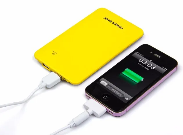 Необычные 4400 мАч кредитная карта зарядное устройство тонкий Хиты 2014 продажа