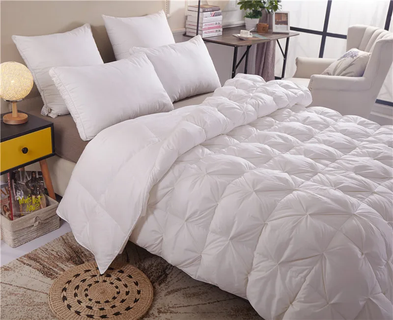 TWISTED HIGH QUALITY WHITE GOOSE DOWN QUILT