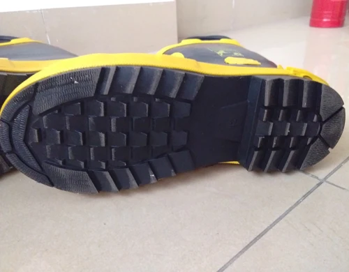 newly design safety shoes Fire Fighting Boots for protection