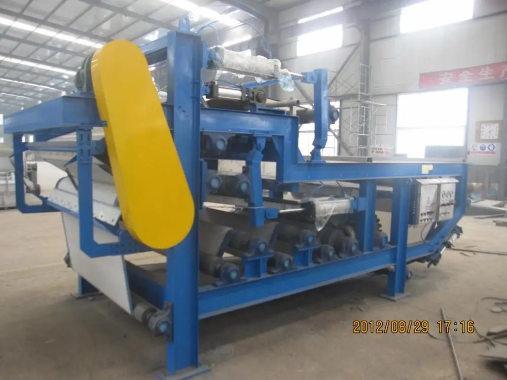 paper and pulp dewatering machine in paper mill