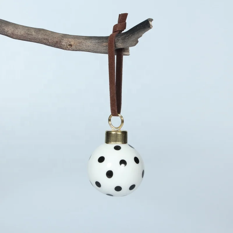 Promotional Ceramic Christmas Ornaments Ball with Good Quality