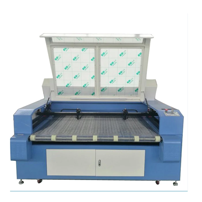 High Power 1610 CO2 Laser Cutting Machine For Blazer Textile