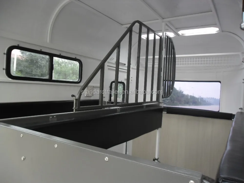 
2 HSL extended float with a front tack box 