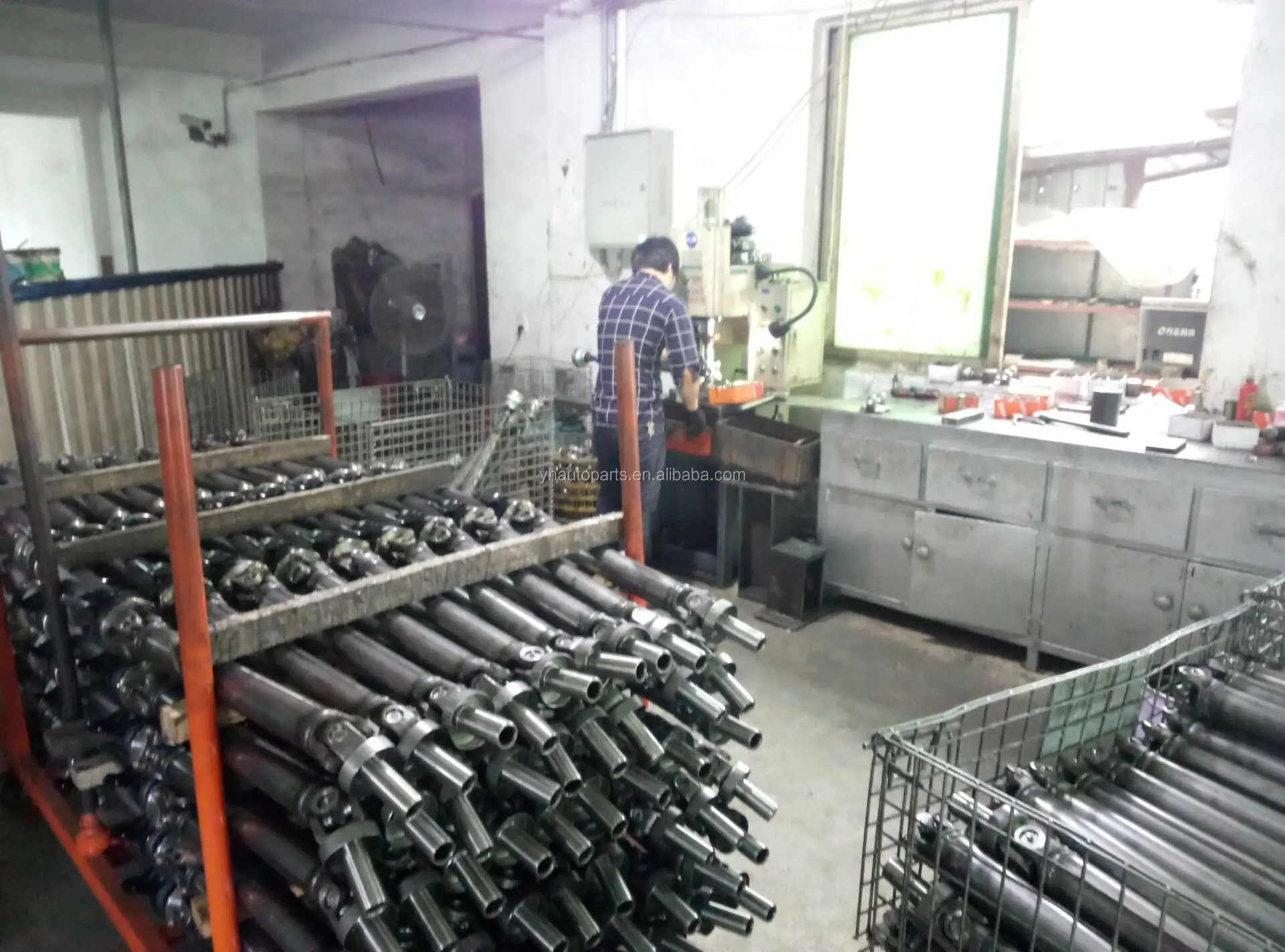 Propeller Shaft For Mitsubishi Pajero 3.2 4 V80 V90 2000-2016 Cardan Shaft MR580389