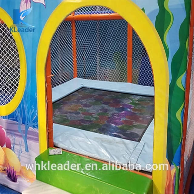 Newest Indoor Trampoline Kids Amusem Batteryent Park Playground Trampoline Idown Cable Coupler Exhibition Interactive Projection