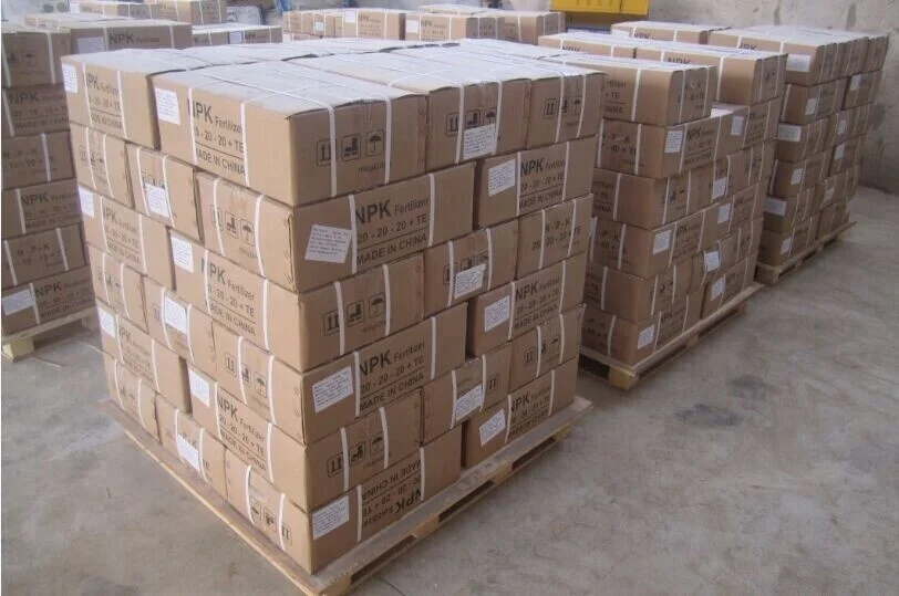 Factory Outlet OEM 100% Water Soluble Compound Fertilizer Powder NPK 20-20-20+TE