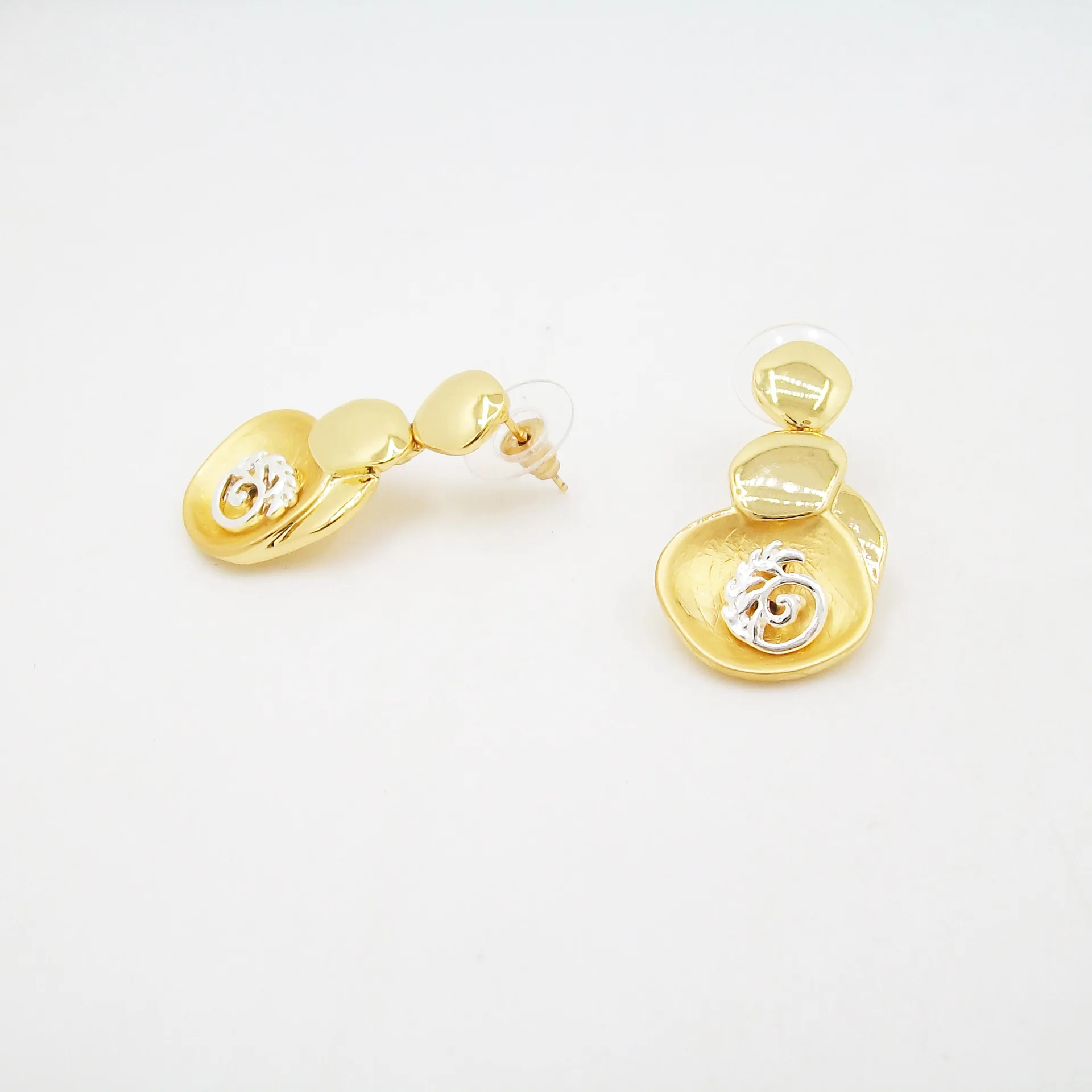 Wholesale artificial 24k dubai gold plated jewelry set in alloy material