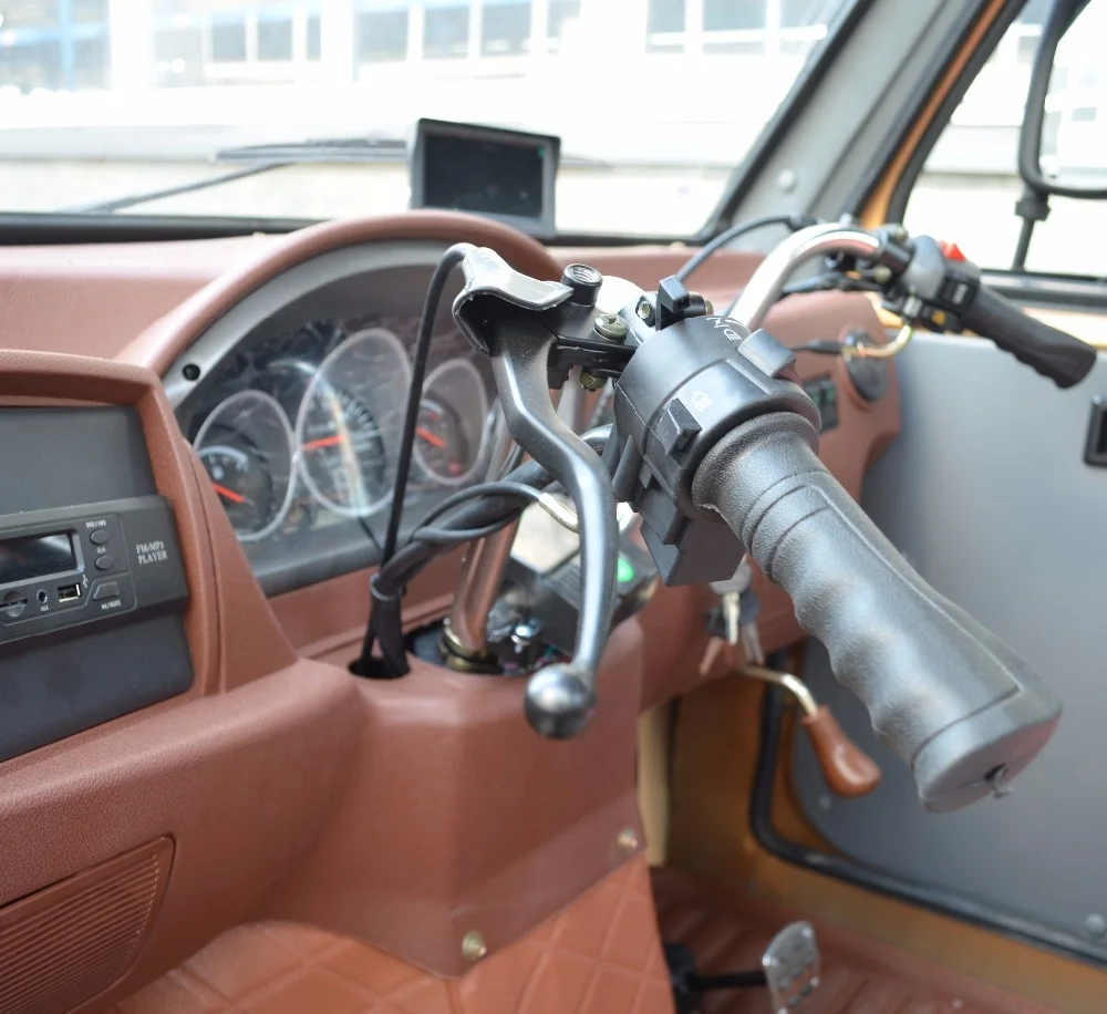 250cc cargo tricycle three wheeler motorcycle with closed cabin