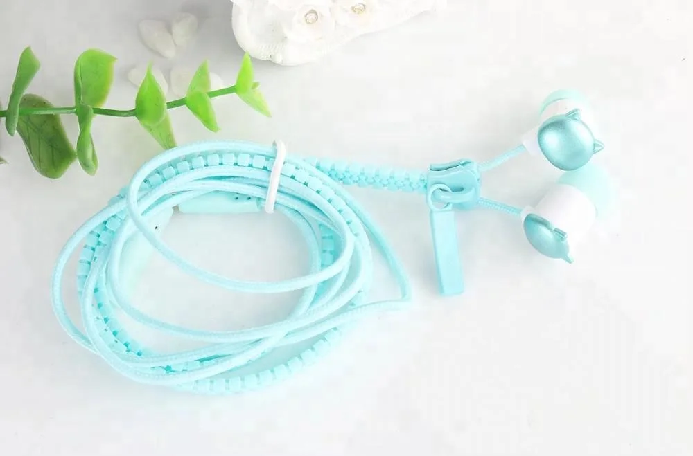 
Cartoon Cat Zipper Headphone with Mic, Plastic 3.5mm Promotion In Ear Micro Earphone Speaker Stereo Wired Earphones 