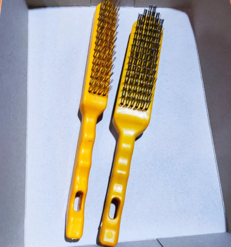 4 Rows Steel wire brush with yellow  plastic handle