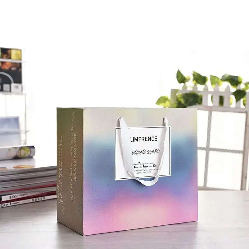 Customized Handmade Clothes Garment White Gift Bags Fancy Paper Christmas Bag With Pp Handle