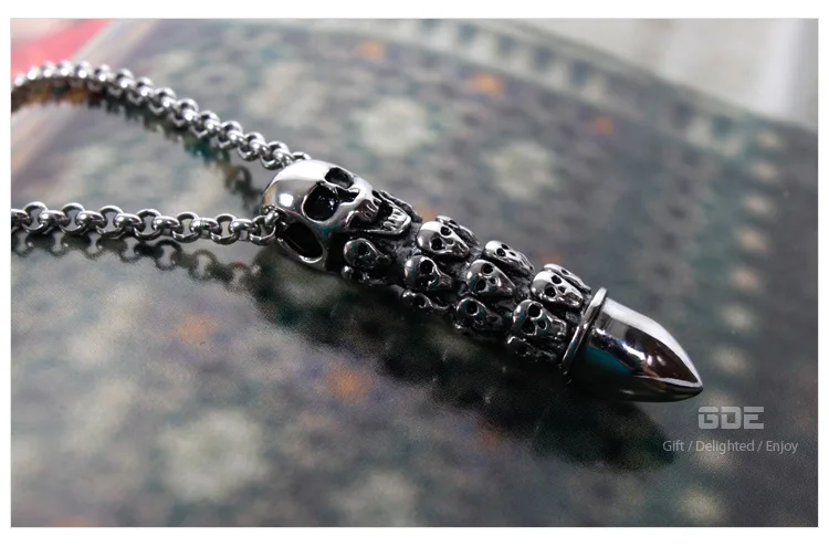 Retro Punk Style Skeleton Head Skull Design Pendant Necklace for Halloween Gift Couples Necklaces