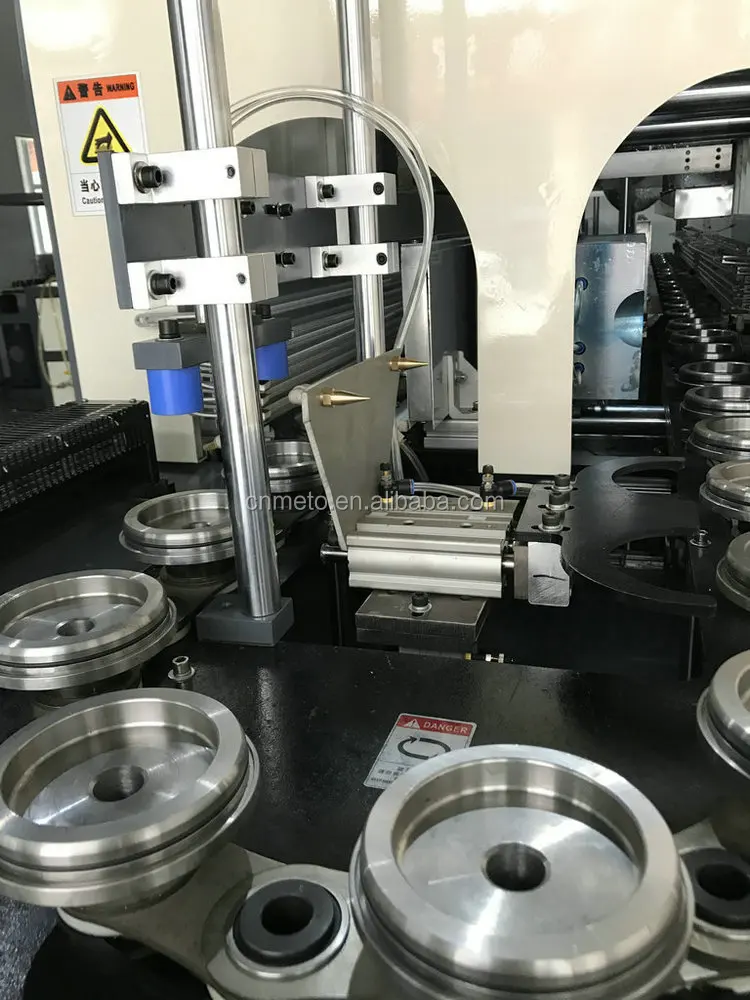 hand feeding automatic bottle out pet mini machinery for bottle plastic packaging equipment in plastic blowing machines