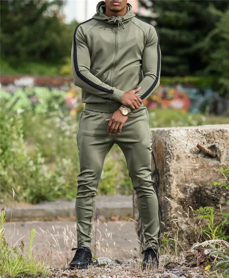 2021 Hot Sale Customized Men Tracksuit Men Sweatsuit Custom Made Men Jogging Suit