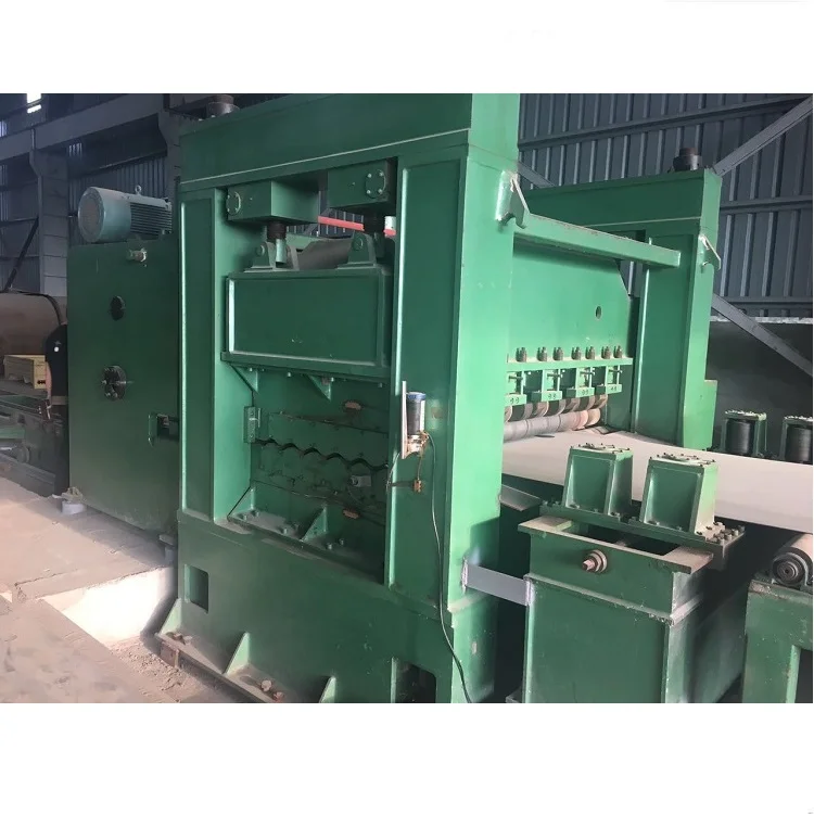 Машина для выпрямления и выравнивания листового металла