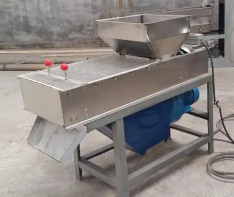 Chinese low price peanut peeling machine