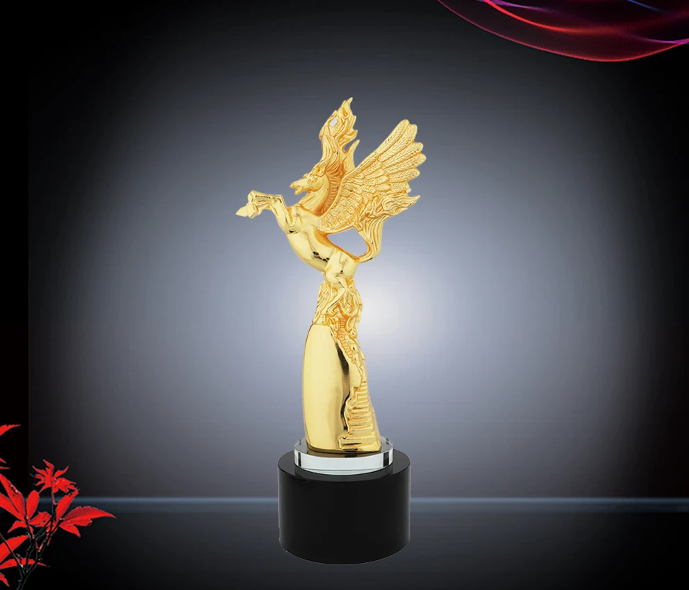Xinfeng custom metal made might flying award eagle trophy best eagle trophy OEM