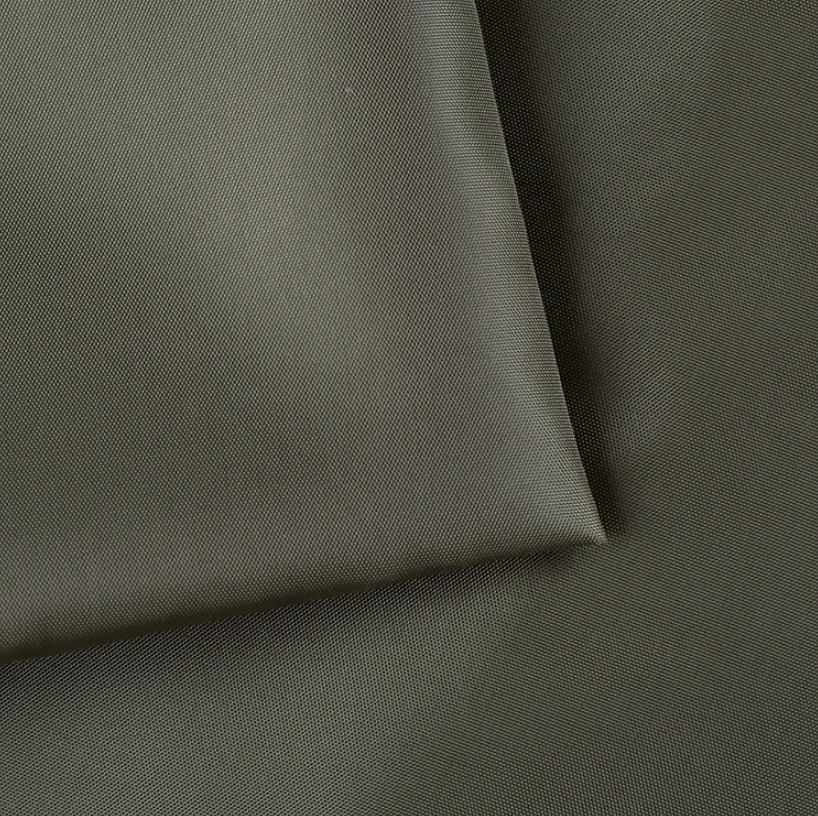 Anti-static 100 Polyester Lining Fabric 210T Taffeta 90 Grams