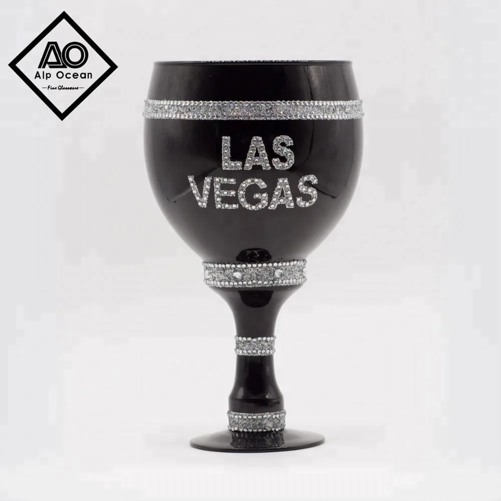 Гигантский черный бокал для вина с драгоценными камнями для сувенирного использования в Лас-Вегасе