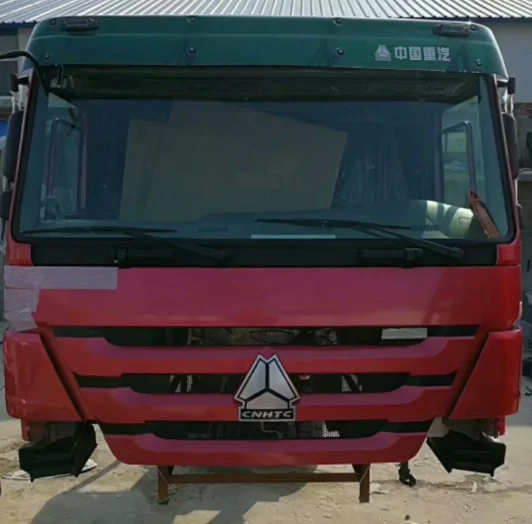 Original Dumper 6*4 8*4 New SINO Truck Spares Parts Cabin Parts AZ1644100002