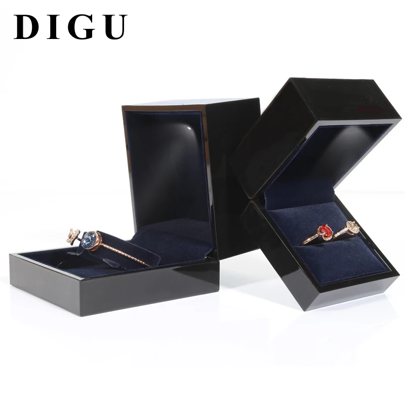 Digu  black lacquer logo silk screen luxury led jewellery package custom ring boxes jewelry box with lights