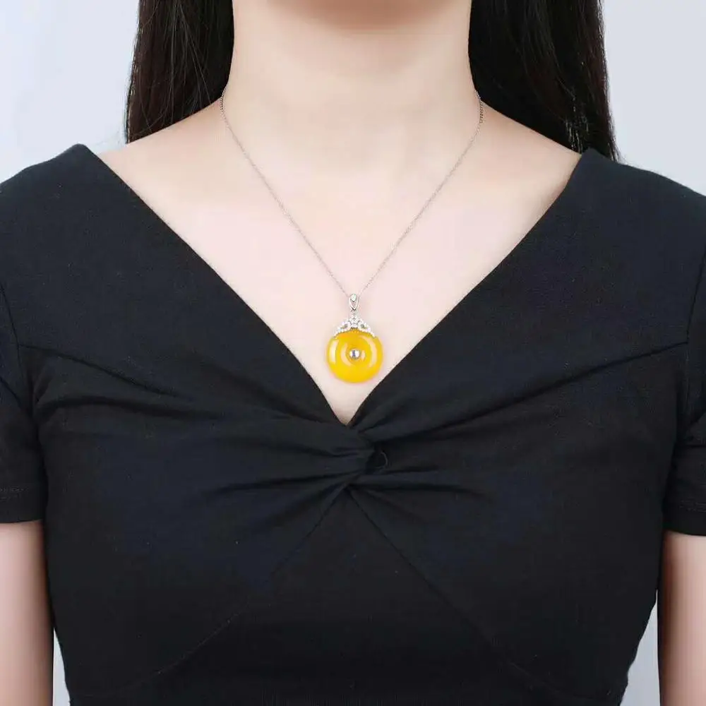 gemstone jewelry wholesale classic 925 Natural green yellow jade Chalcedony pendant Necklace for women