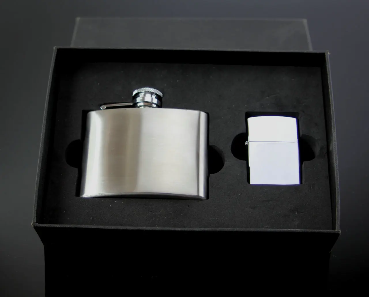 Logo Customized Stainless Steel 4 OZ  Hip Flask set  with oil lighter