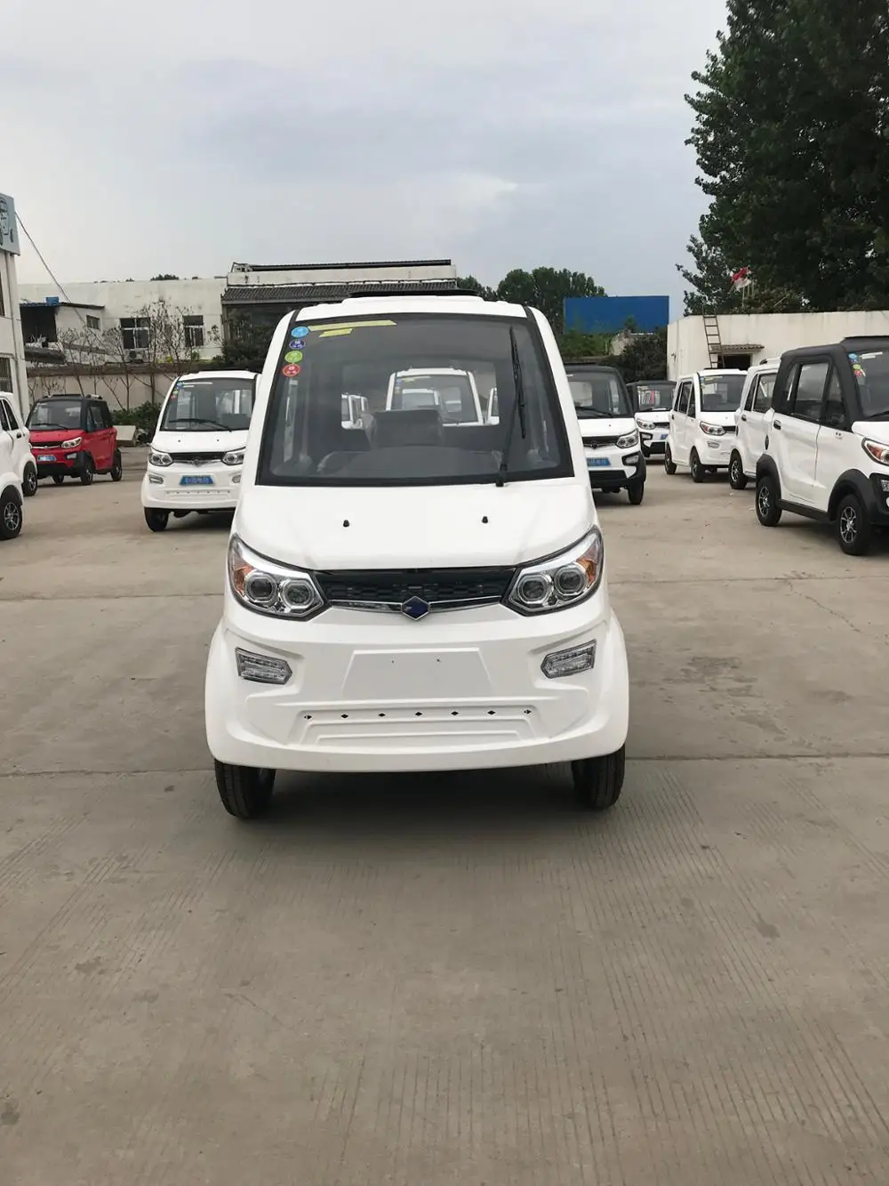 Hot sale powerful adults mini cheap electric car