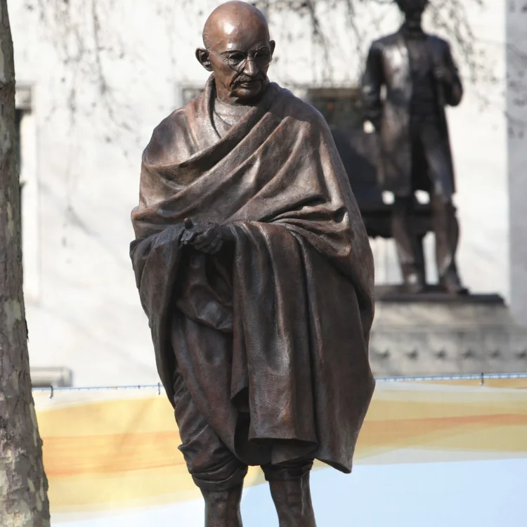 Life size Indian famous brass bronze realistic figure sculpture mahatma gandhi statue