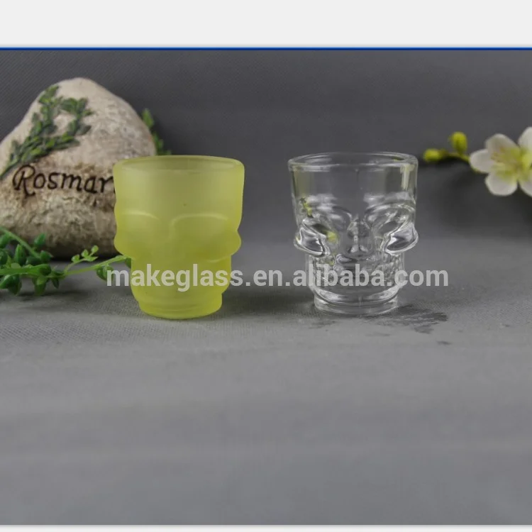 Colored skull shaped shot glasses cup