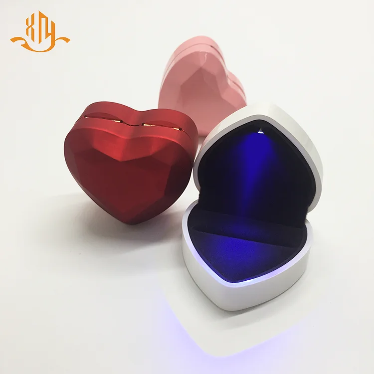 XiangYu Wholesale Custom Heart Shape Red Velvet Luxury Jewelry Proposal Ring Box With Led Light
