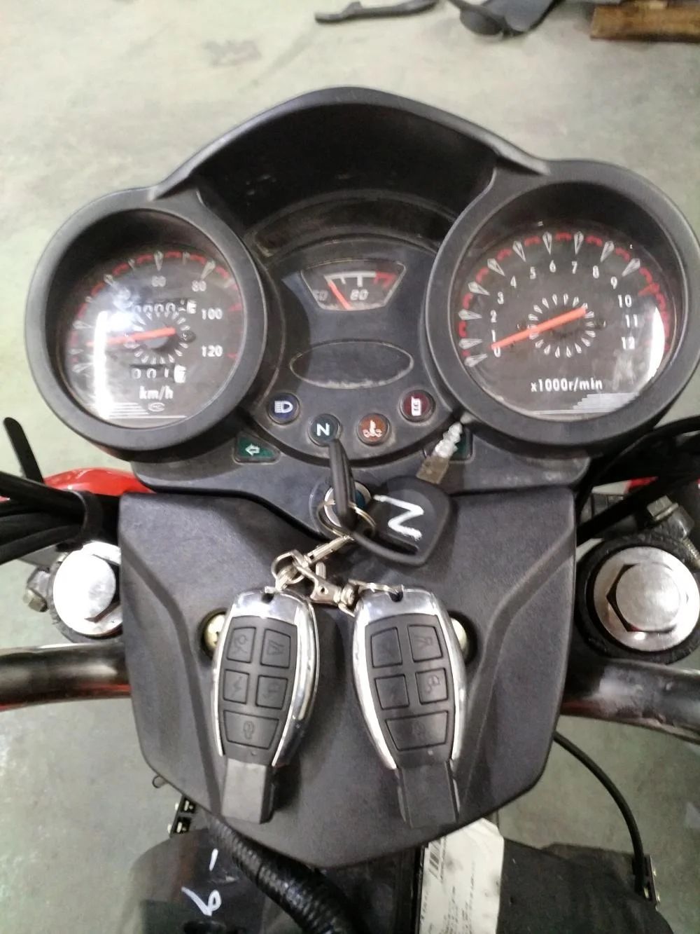 CHONGQING lifan zongshen 200cc cargo tricycle trike chopper motorcycle bike with Car Anti-theft Remote Alarm equipment