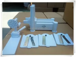 Plastic vegetable turning spiral slicer with three blades,Manual rotary tri-blade spiral vegetable slicer