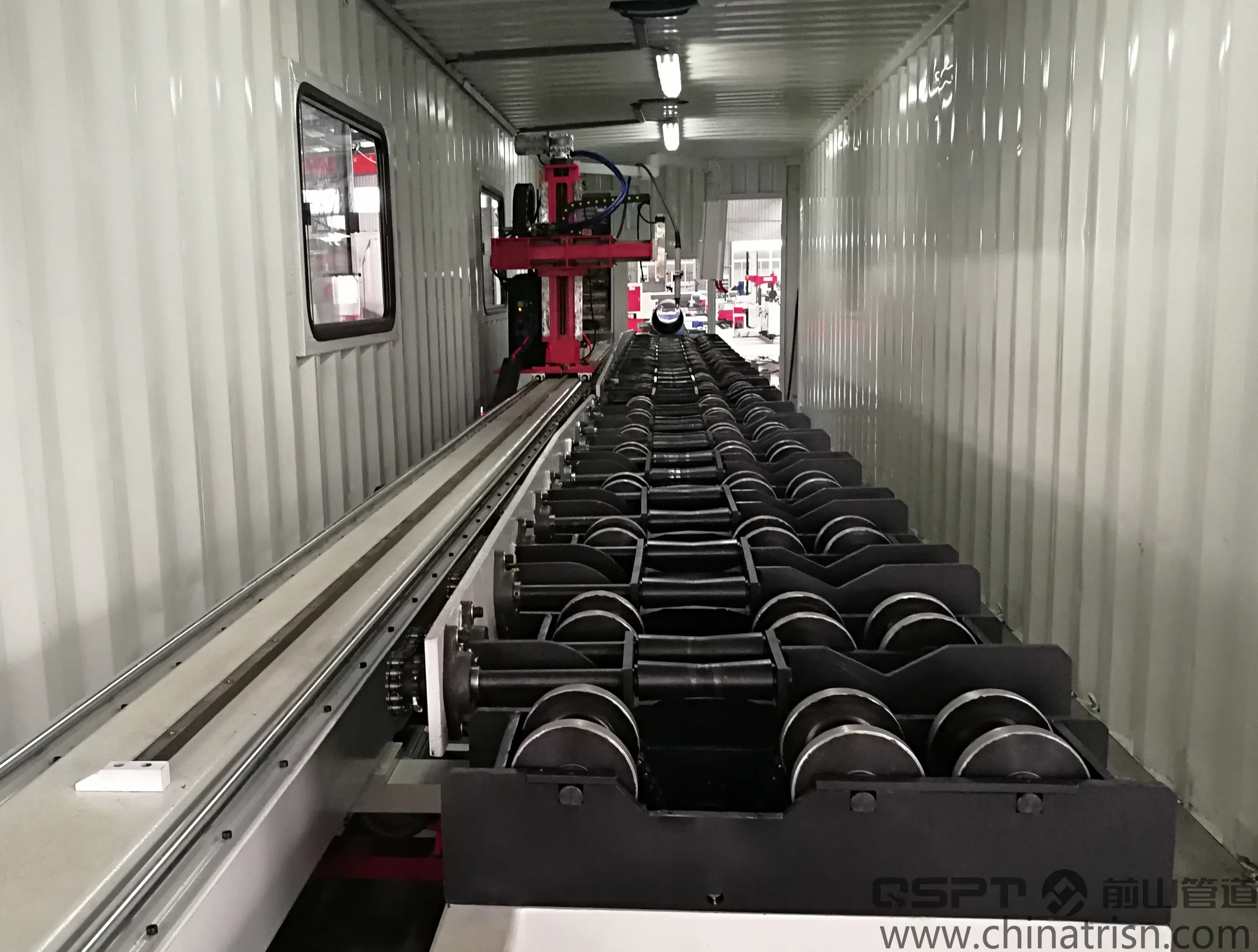 Roller-bench type CNC pipe flame/plasma bevel cutting machine