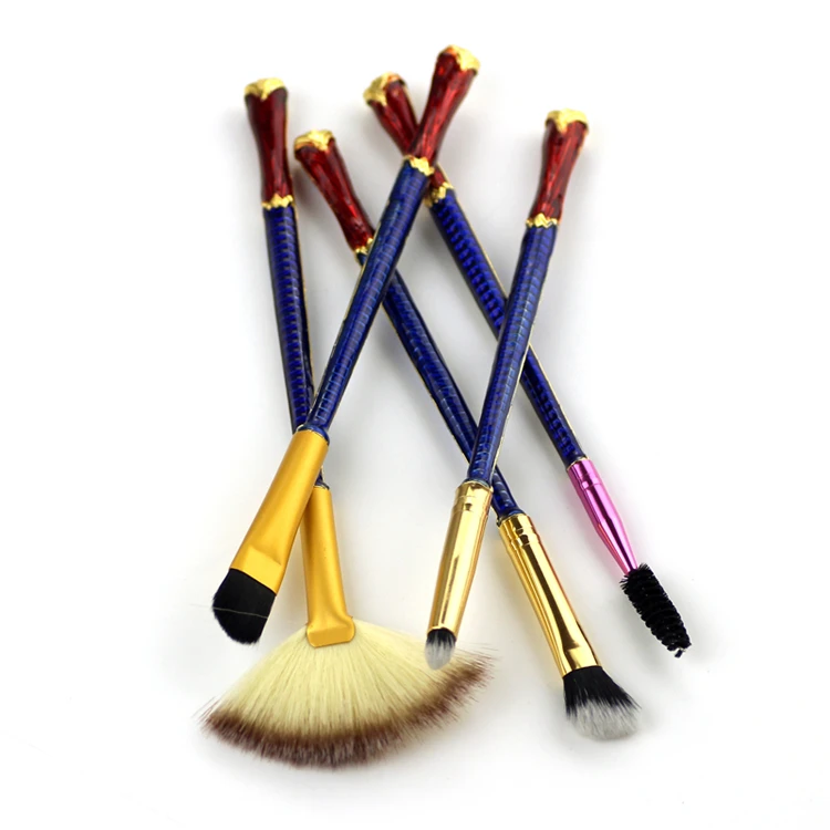 Gift Movie Justice League cool Wonderwoman Gifts New Design Beauty Makeup / Cosmetic Face Metal Makeup Brushes