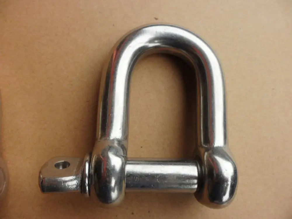 Нержавеющие скобы различных размеров в наличии