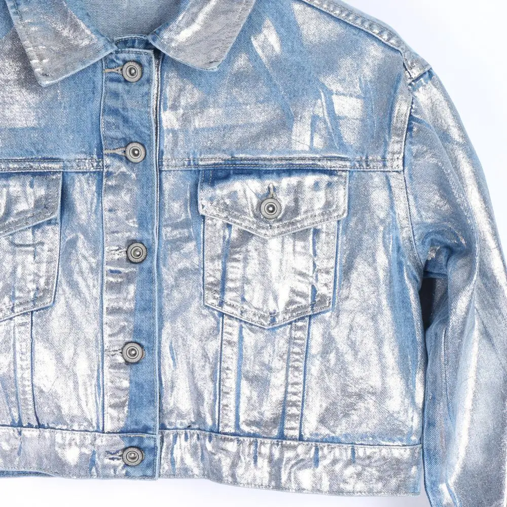 OEM Services New Stylish Shine Silver Foil Button Down Blue Short Denim Jacket For Women
