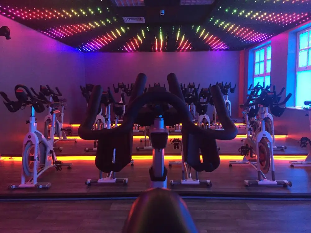 Flexible LED Video Curtain Display/Soft LED Cloth Screen/LED Wall