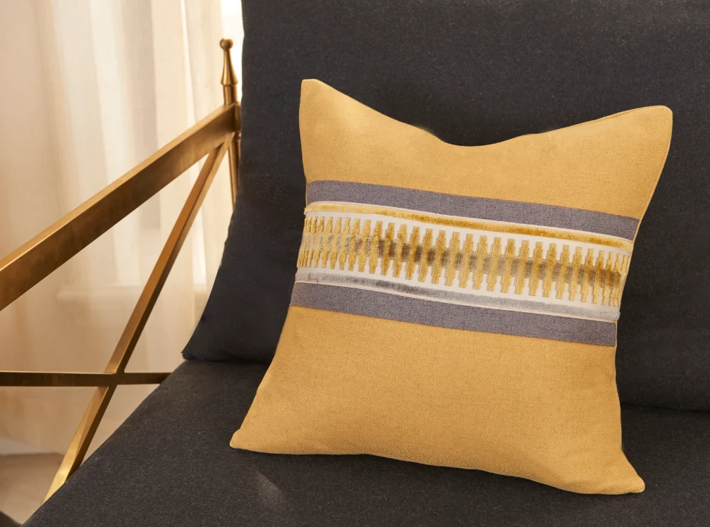 
Wholesale Polyester Jacquard Velvet Curtain Tassel Trim 