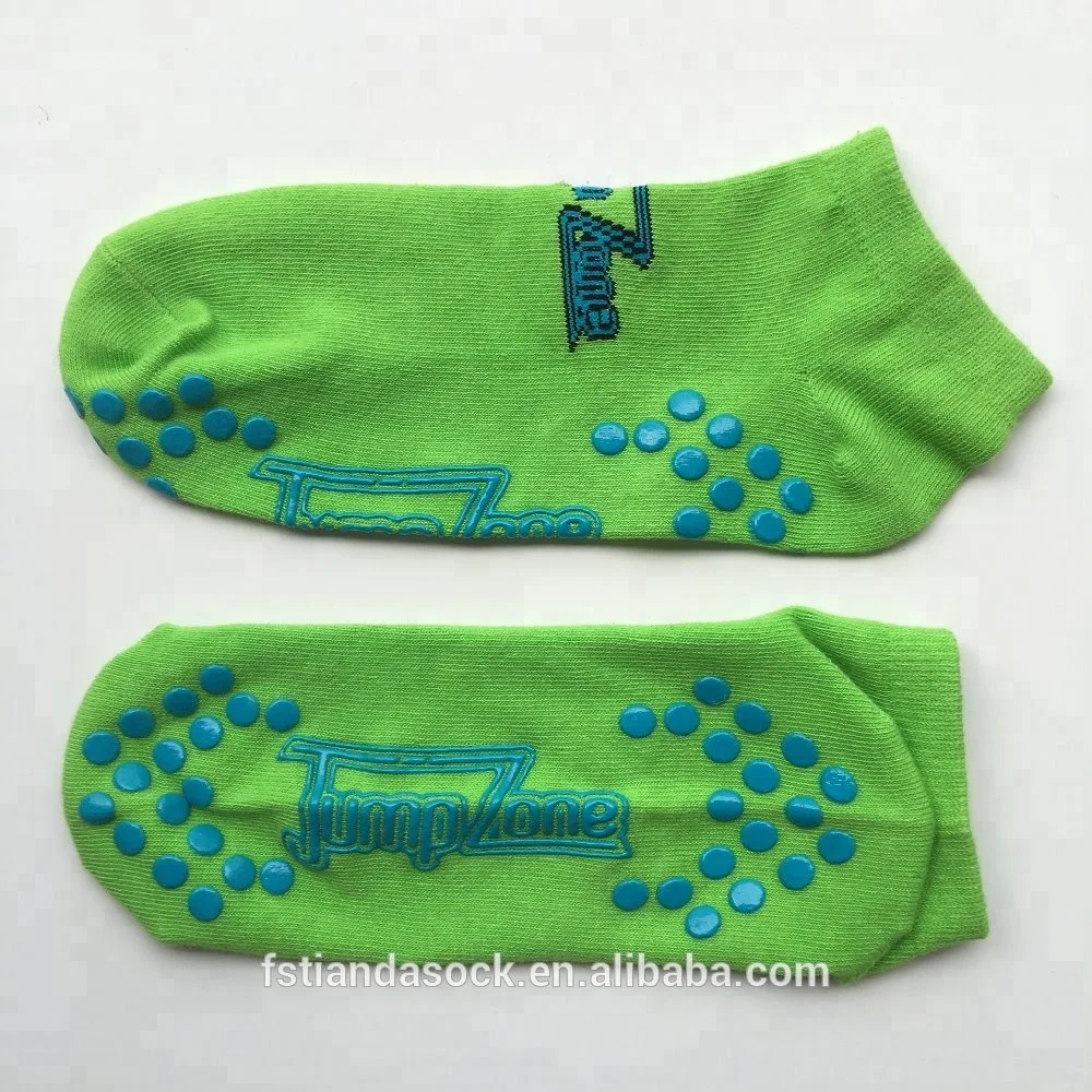 Customised Different Sizes Kids Children Youth Adult Indoor Playground Grip Sock Rubber Grip Trampoline Socks Non Slip