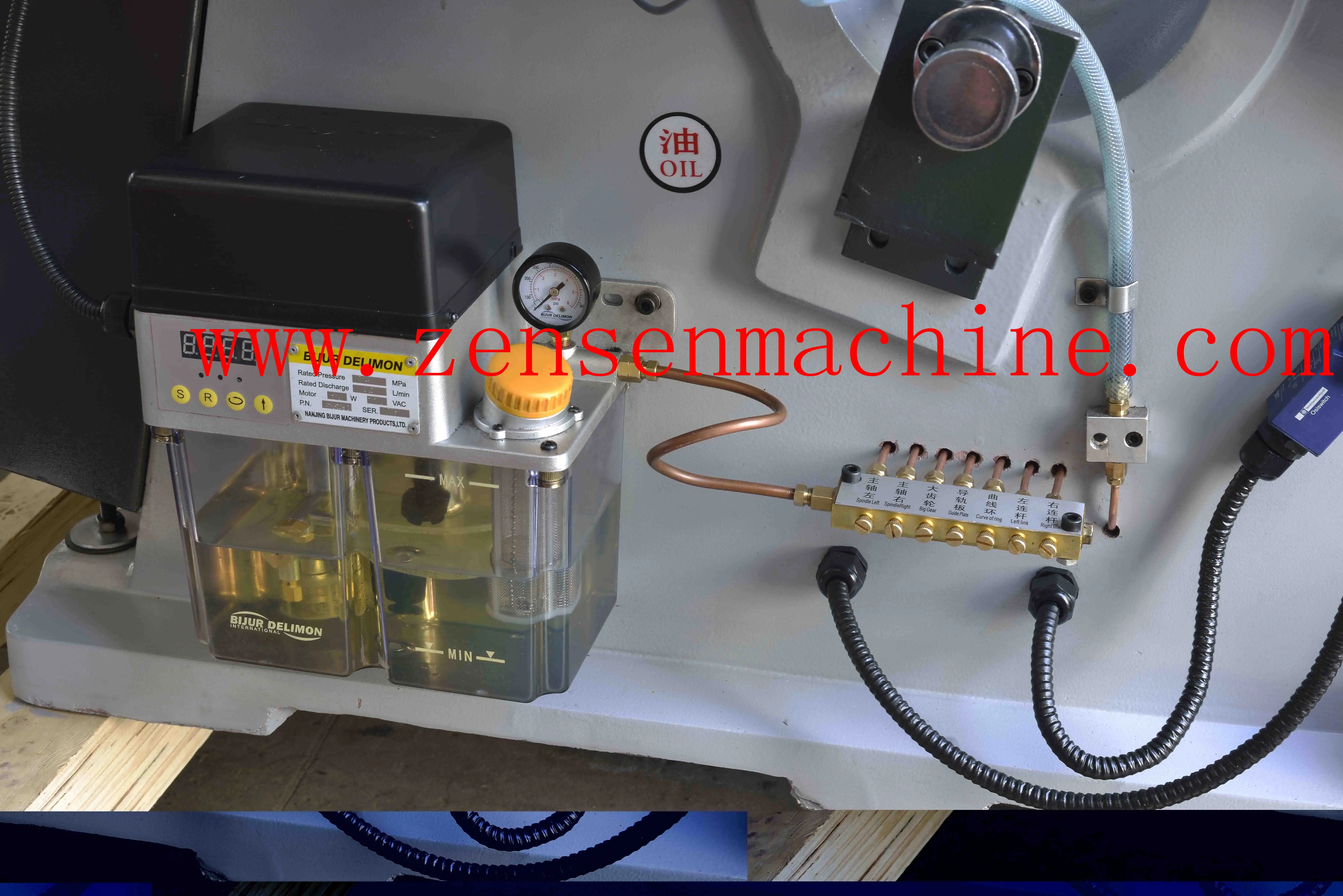 
Manual Paper Hot Foil Stamping Bag Carton Platen Press Die Cutting Machine TYMC750 