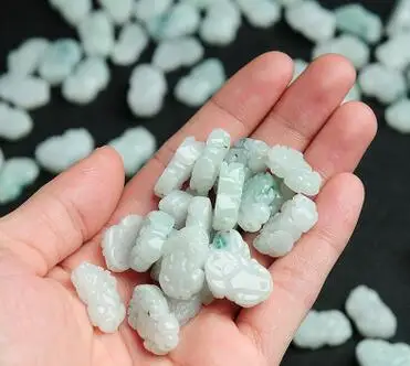 Natural jade a cargo jade carved Burma parts lucky small pendant jewelry jade Pixiu DIY accessories