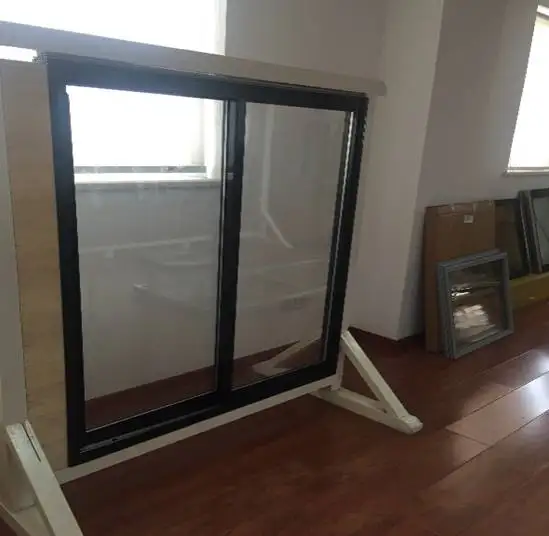 Двойная раздвижная стеклянная дверь с наружной рамой