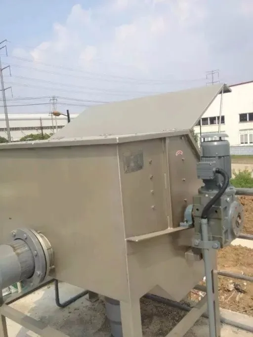 Wastewater sludge treatment rotary drum filter