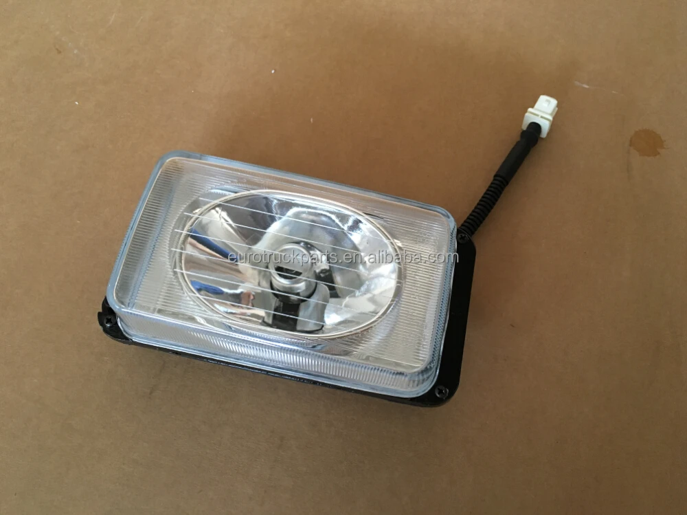 OEM 0028208656 Heavy Duty European Truck Body Parts Actros Mega MP1 Truck Plastic Left Fog Lamp